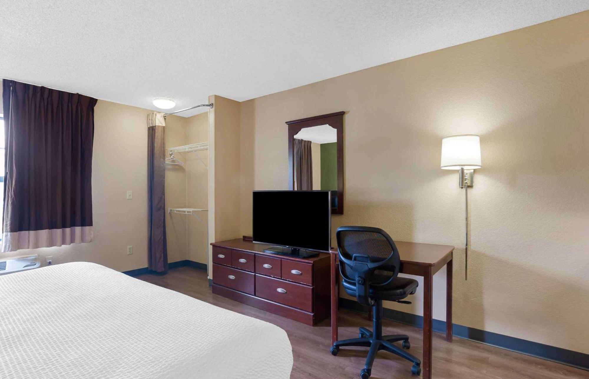 Extended Stay America Select Suites - Madison - Old Sauk Rd Exteriér fotografie