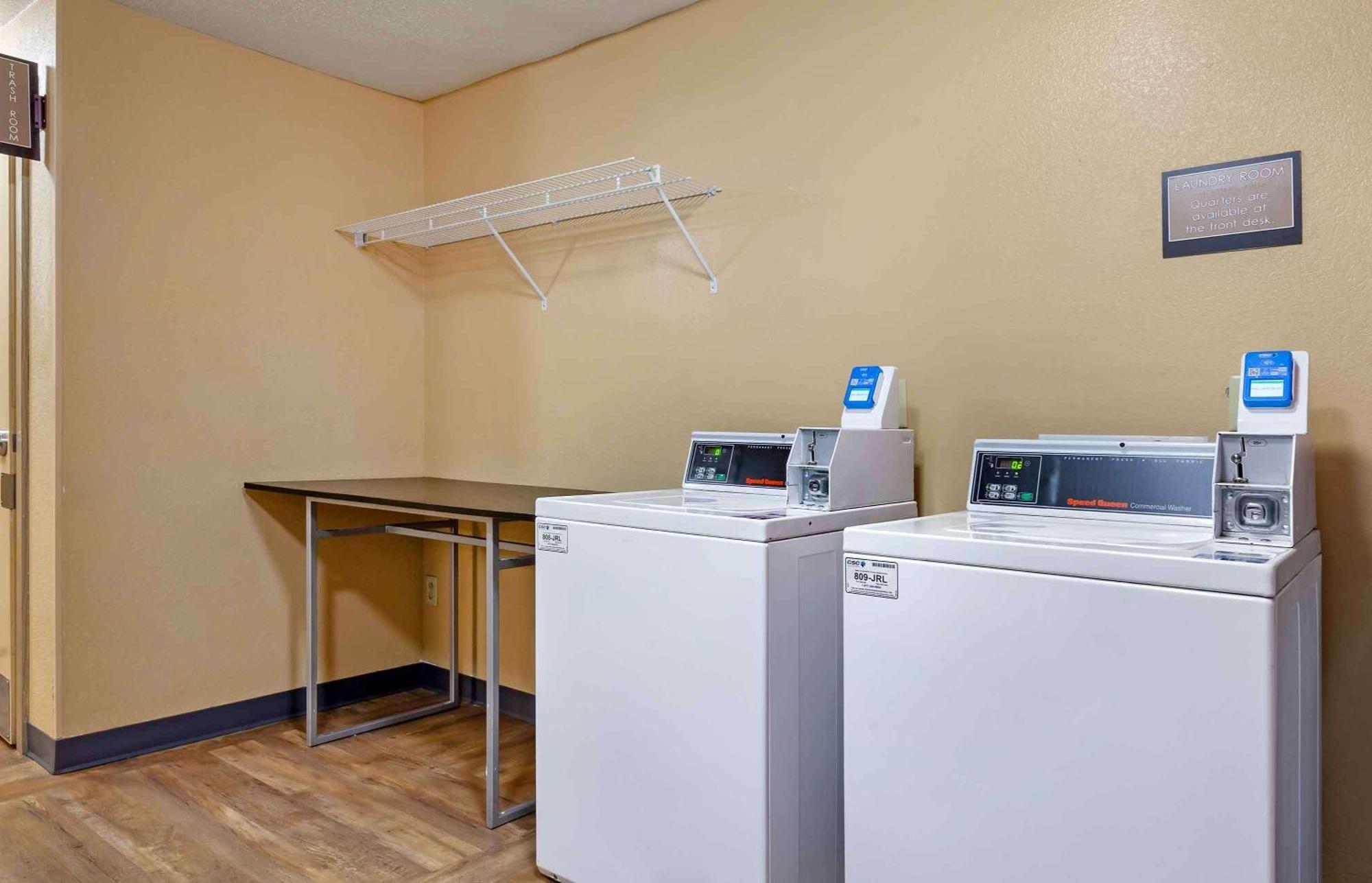 Extended Stay America Select Suites - Madison - Old Sauk Rd Exteriér fotografie