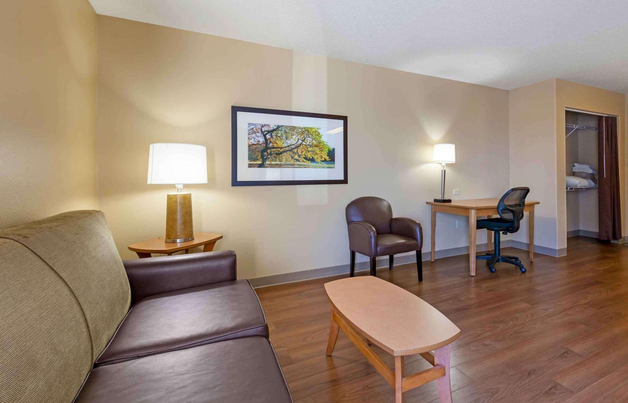 Extended Stay America Select Suites - Madison - Old Sauk Rd Exteriér fotografie