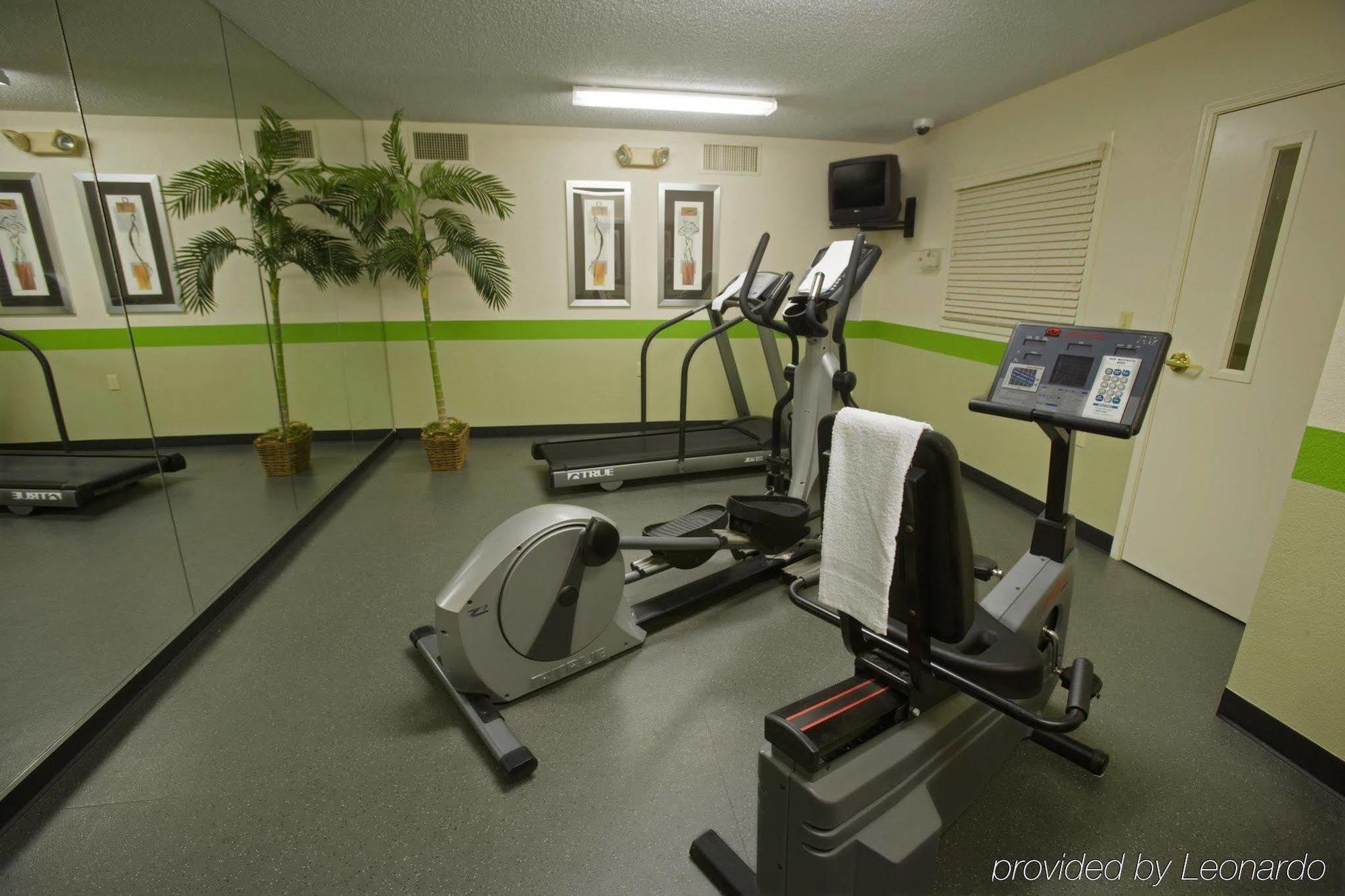 Extended Stay America Select Suites - Madison - Old Sauk Rd Exteriér fotografie